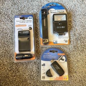 Zeikos Quick Charger/ Digital Slave Flash/ Memory Card Reader Brand New Sealed